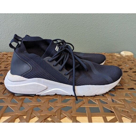 Fabletics Women’s Brentwood Performance Sneaker Navy Blue & White Size 9 - Picture 3 of 5